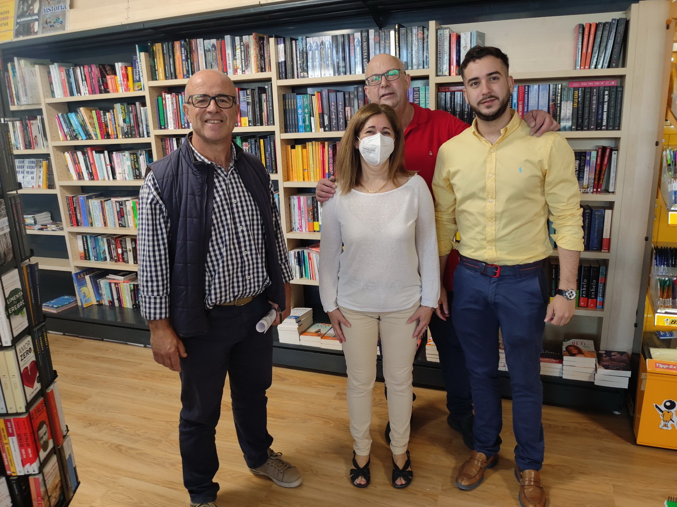 La Librería Fenicia de Almuñécar se ha traslado para ampliar sus servicios